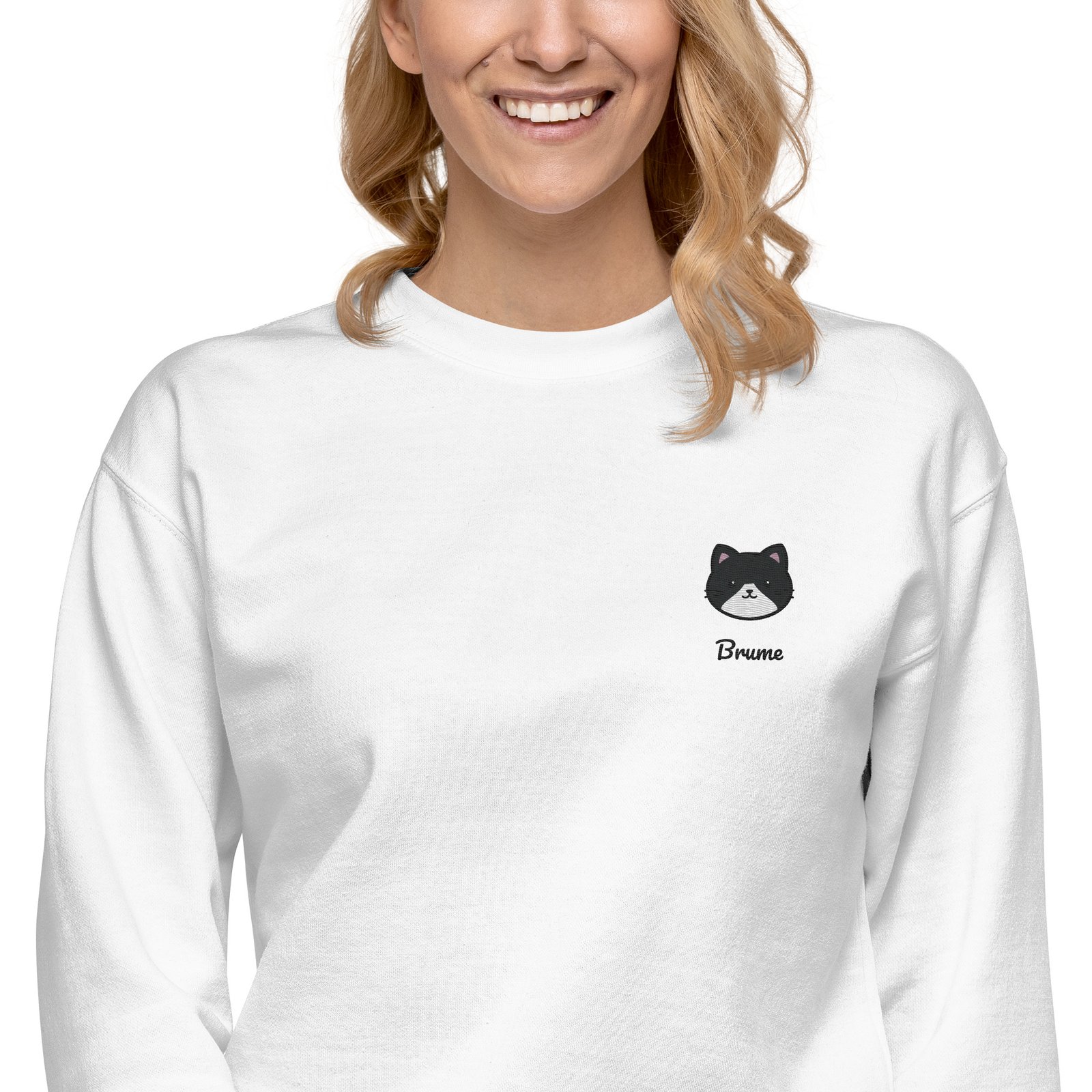 unisex-premium-sweatshirt-white-zoomed-in-2-697b1d4e0aa43.jpg Sweatshirt Unisexe Chat Tuxedo Noir et Blanc