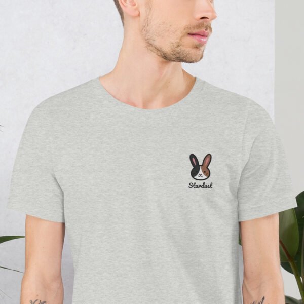 unisex-staple-t-shirt-athletic-heather-zoomed-in-699ff6fabcaae.jpg T-shirt Unisexe Lapin Tricolore