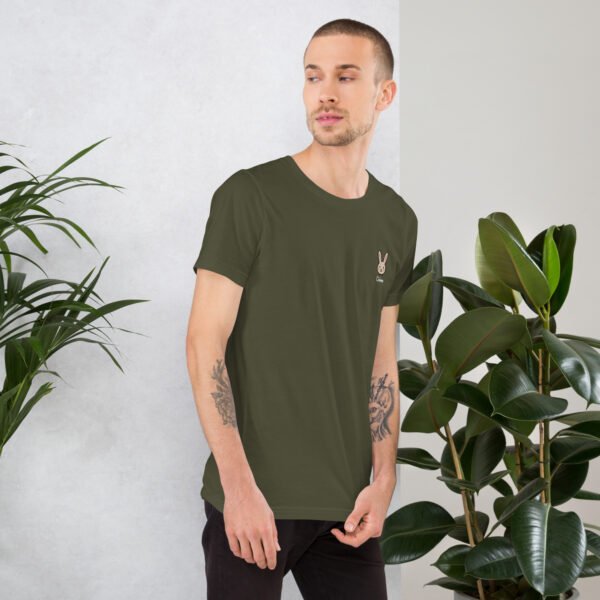 unisex-staple-t-shirt-military-green-right-6992d454215d7.jpg T-shirt Unisexe Lapin Couleur Unie